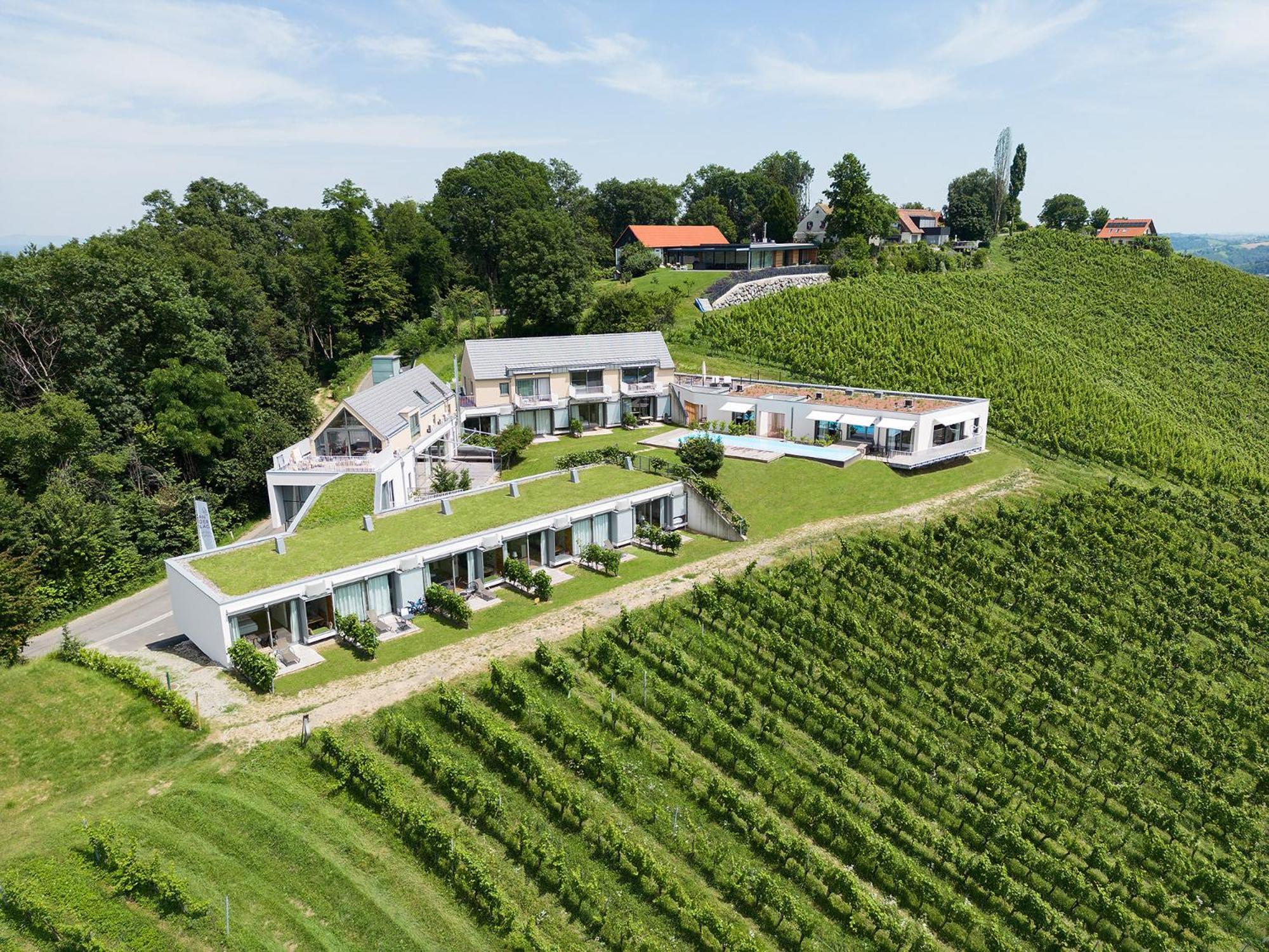 Relax Apartments An Der Lage Hochgrassnitzberg Spielfeld Luaran gambar